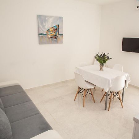 Apartment Katarina ノヴァリャ エクステリア 写真